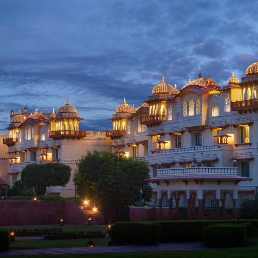 Taj Jai Mahal Palace from the front